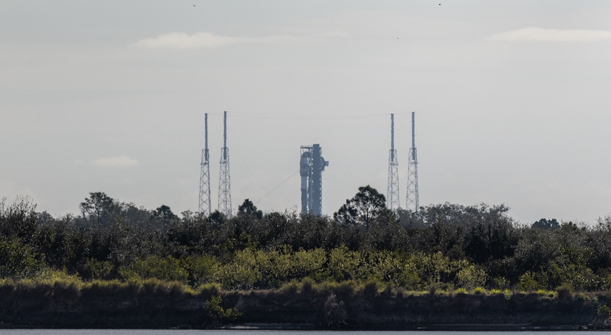 SpaceXがStarlink V2 Mini（Starlink 10‑27）を打ち上げ